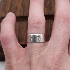 Size 6.5 925 Sterling Silver Beautiful Scrolled Amor Word Ring